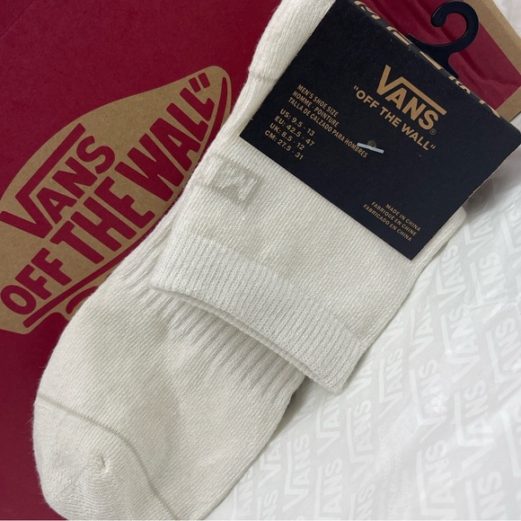 VANS. HALF CREW Socks 
HAUTEUR CHENLE CALCETIN DE MEDIA CAÑA
"OFF THE WALL"
1 pa - Picture 10 of 16